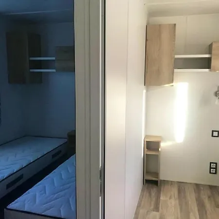 A Avec Piscine Holiday home Canet-en-Roussillon