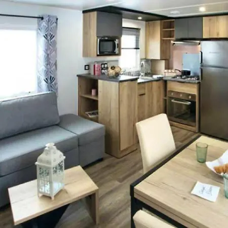 A Avec Piscine Holiday home Canet-en-Roussillon