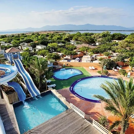 بيت للعطل A Avec Piscine كانيه